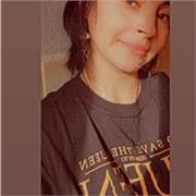 ¡Hola! Mi nombre es Yasna y seré tu profesora de español